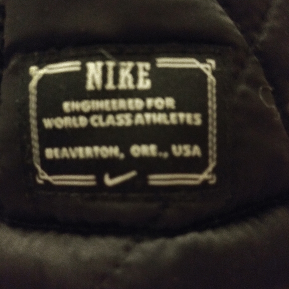NIKE PUFFY JACKET - Picture 3 of 8